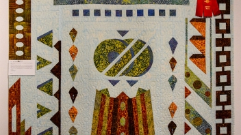 Eclectic Entrance quilt 