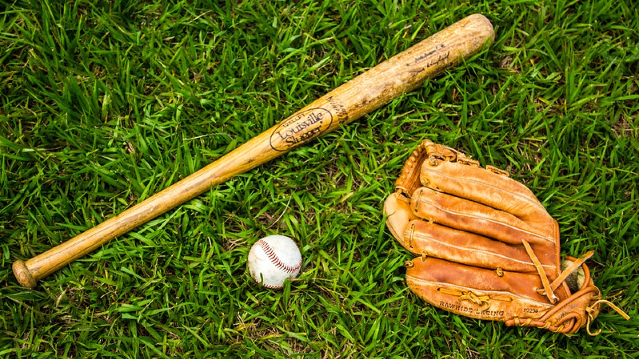 Marco Verch / Flickr baseball