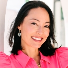 Headshot of Adriana Gascoigne