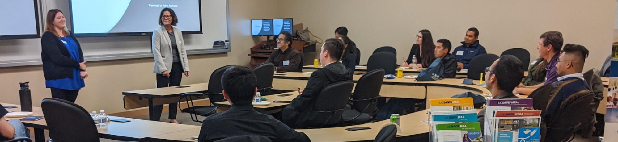 Career advising workshop at the Graduate School of Management's San Ramon campus.