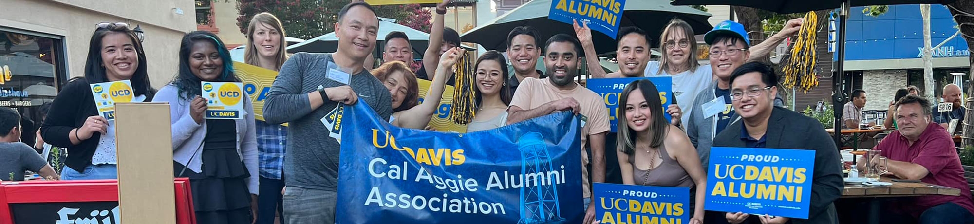 group of uc davis alumni at networking event